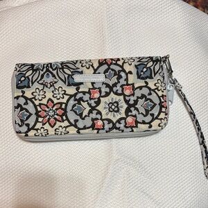 Vera Bradley Black and Gray Floral Wristlet